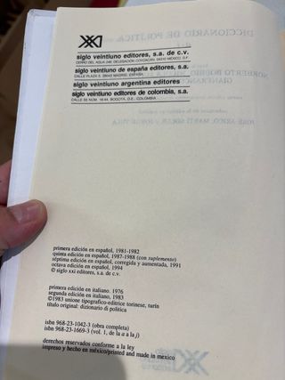 Diccionario de política