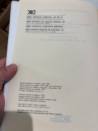 Diccionario de política