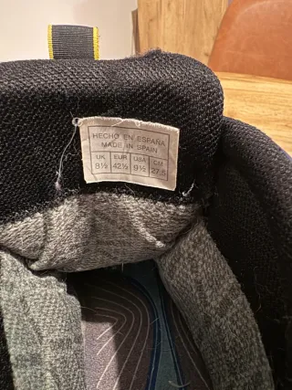 Stivali Bestard 42,5 con attacchi a strappo