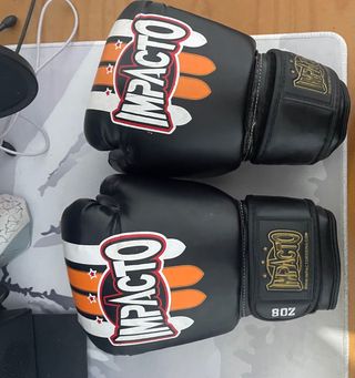 Guantes Boxeo Impacto 8oz Negros