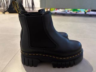 Botas Chelsea Dr. Martens Audrick Pretas