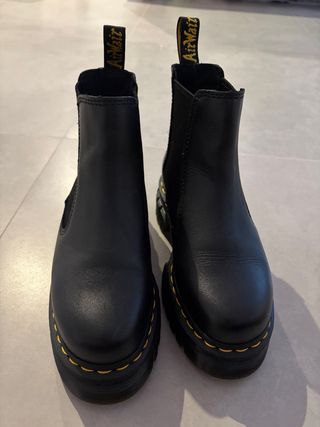 Botas Chelsea Dr. Martens Audrick Pretas