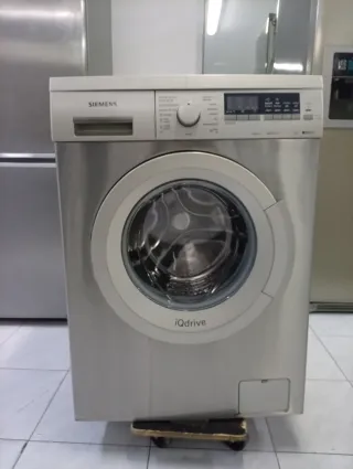 LAVADORA SIEMENS de 8 kilos iQdrive