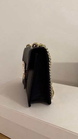 Bolso Piel Sintética Negro y Dorado