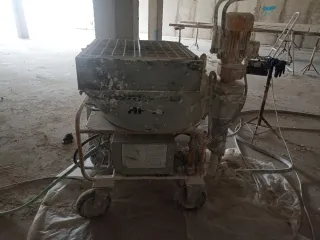Máquina Proyectar Yeso y Mortero