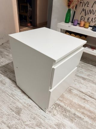 2 Mesitas de Noche Blancas