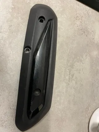 Carcasa Lateral Peugeot Tweet