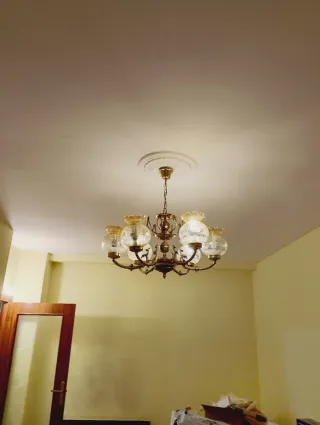 Lámpara de bronce y cristal