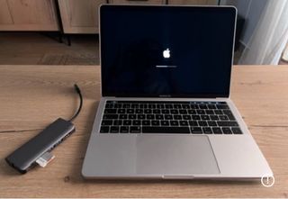 MacBook Pro Intel i5 1.4GHz 8GB 256GB Plata
