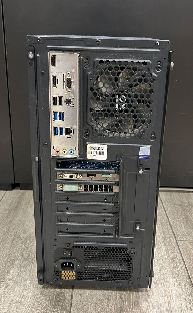 Ordenador sobremesa gaming negro - miniatura 2