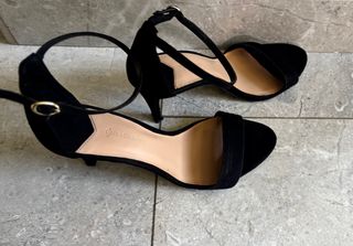 Elegantes Zapatos de tacón negros