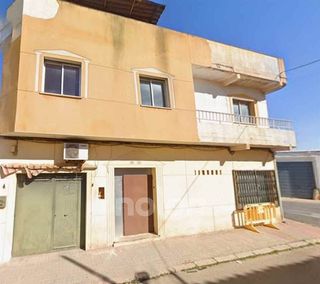Casa adosada en venta en Tomelloso