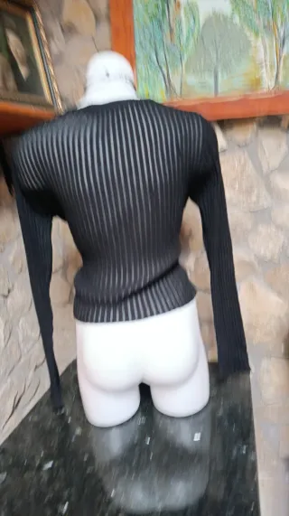 Jersey Zara escote cruzado negro