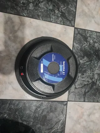 Altavoz Beyma 12LX60 700W RMS Negro