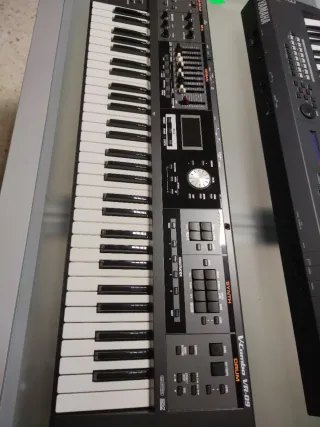 Roland V-Combo VR-09 Teclado