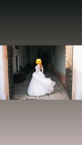 Vestido de Novia Rosa Clará Blanco y tocado