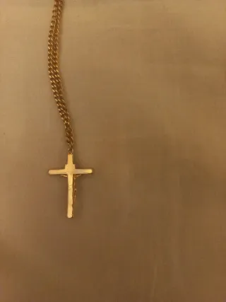 Cadena de acero con cruz dorada Ocean Jewel