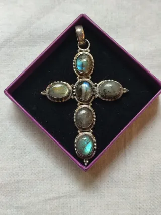COLGANTE CRUZ PLATA LABRADORITA