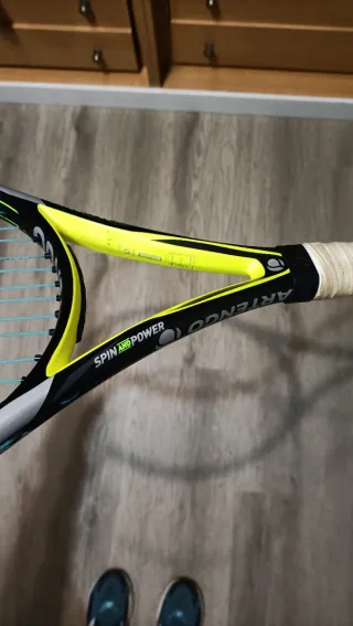 Raqueta de frontenis Artengo 990. Como nueva,