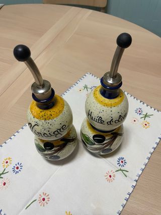 Juego Aceitera y Vinajera Cerámica