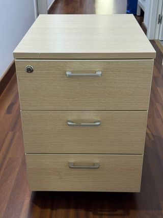 Escritorio ACTIU L + Cajonera con Llave