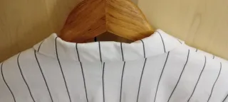 Blazer blanco con rayas finas negra