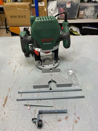 Fresadora Bosch POF 1200 AE