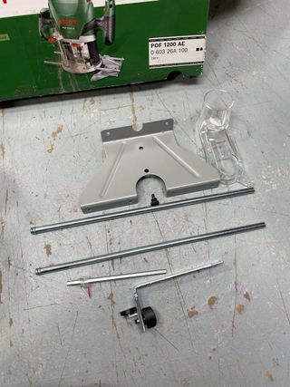 Fresadora Bosch POF 1200 AE