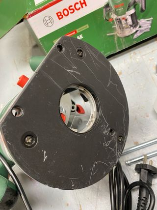 Fresadora Bosch POF 1200 AE