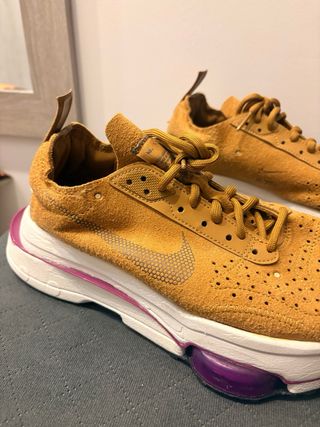 Nike Air Zoom-Type Marrones y Moradas