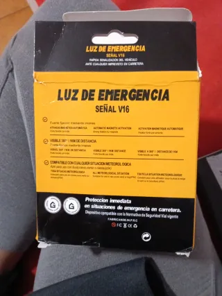 Luz de Emergencia Señal V16 Homologada