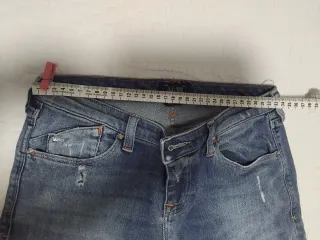 Pantalón vaquero mujer desgastado Armani