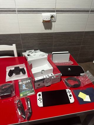 Nintendo Switch OLED Blanca y Negra