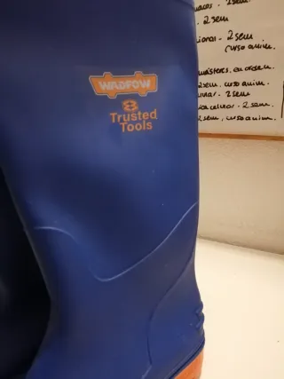 Botas de agua WADFOW azules y naranjas
