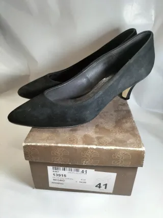 Zapatos de salón Ángel Alarcón negros
