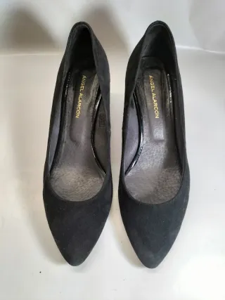 Zapatos de salón Ángel Alarcón negros