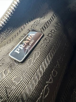 Bolsa Prada Re-Edition 2005 Marrón