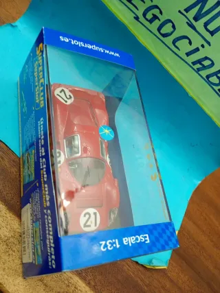 Superslot Ferrari 330 P4 Le Mans 1967 scalextric