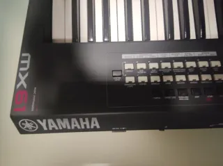 Piano Yamaha MX61