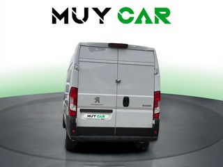 Peugeot Boxer Furgon BlueHDi 140 S&S Pack 335 L2H2 103 kW (140 CV)