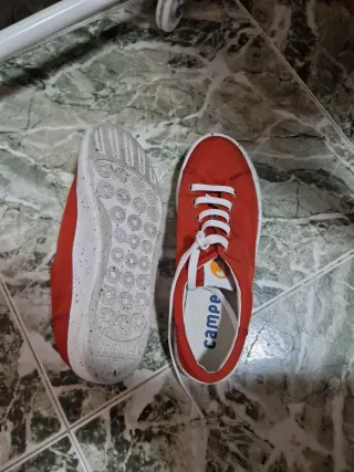 Zapatillas Camper rojas