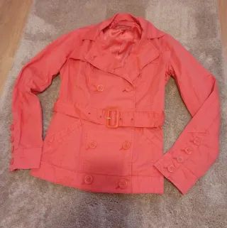 Gabardina mujer Stradivarius talla S