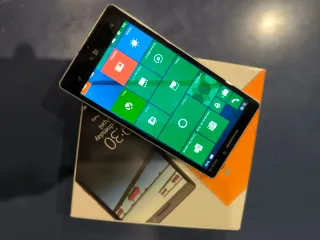 Nokia Lumia 930 verde