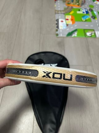 Pala Padel Nox AT10 Genius 12K Agustin Tapia.