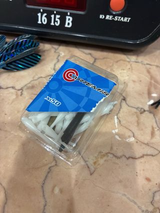 Diana electrónica y dardos