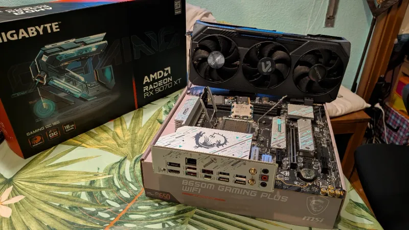RX 9070XT PB B650M WiFi R7 7700 M2 1Tb