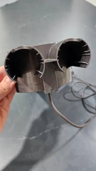 Cargador y Soporte Dyson V8 Absolute