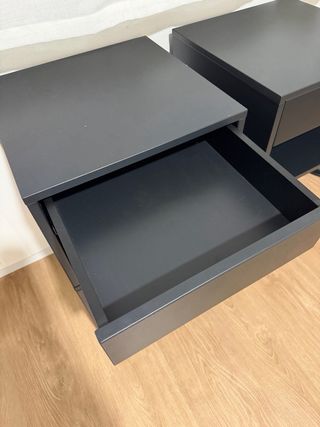 Mesita de noche Ikea negra