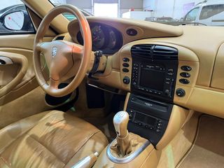 PORSCHE 911 CARRERA 4 COUPE MANUAL NACIONAL