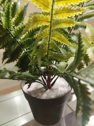 Planta artificial verde con tiesto blanco Ikea